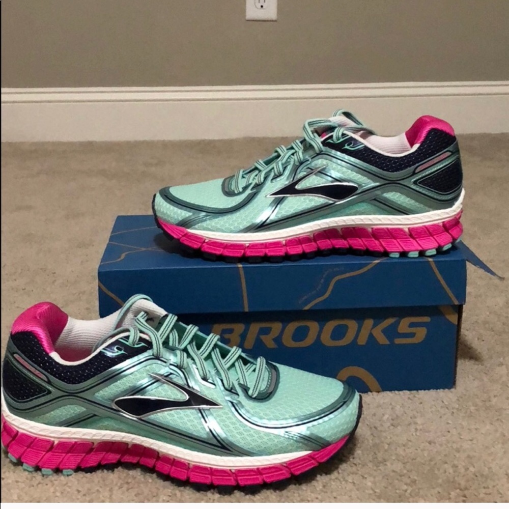 Brooks Adrenaline GTS 16